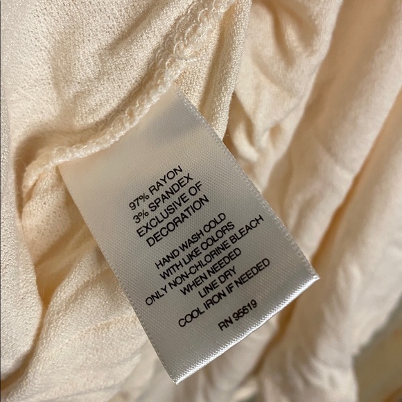 Hannah Light Pink Blouse with Cutout Details - Picture 6 of 6